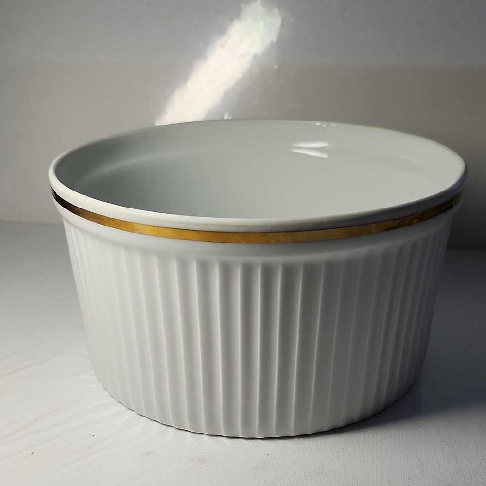 Royal Worcester Porcelain Plate in White